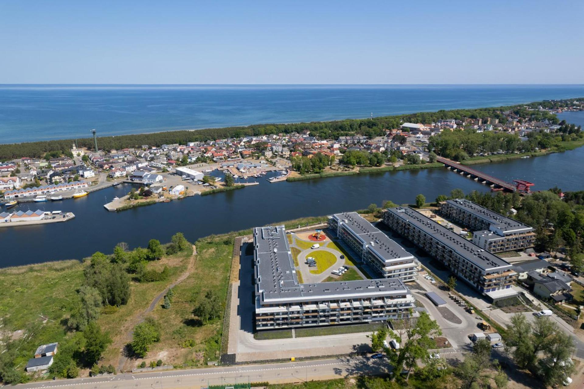 Apartament Ambra Marina - Basen & Spa Dziwnow Bagian luar foto